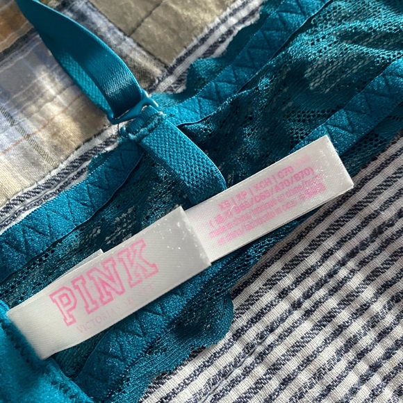 Victoria Secret Pink bra - Picture 4 of 4